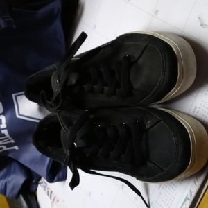 COPY - Black Nike Size 9